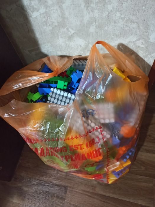 Продам конструктор полесье.