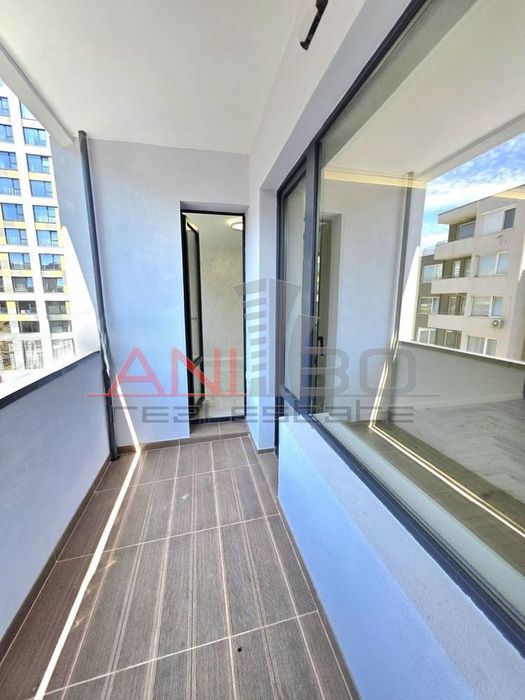 Продава се Двустаен апартамент в Варна, Окръжна болница - 51 кв.м за 1499 €/кв.м - Снимка #3