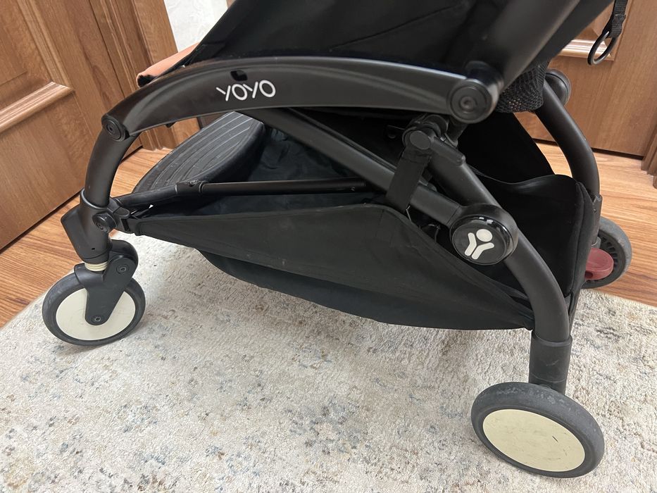 Продам коляску Yoyo2