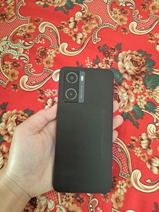 Oppo A57s телефоны