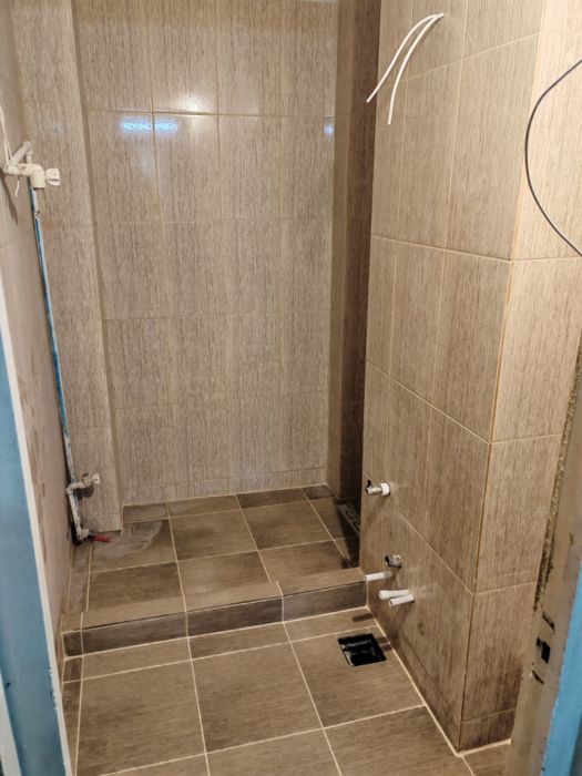 PF exsecut placări cu gresie ,faianta la 40 lei mp