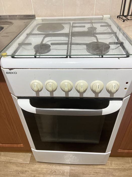Продам газ плиту