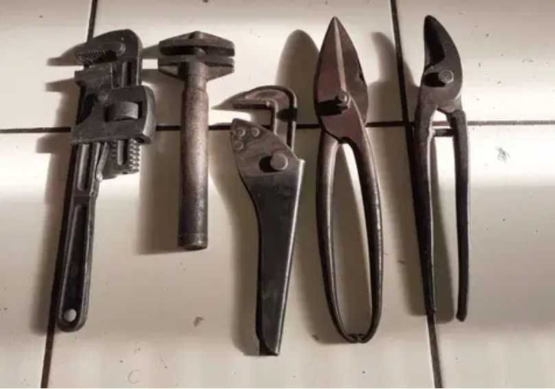 Foarfeca de taiat tabla