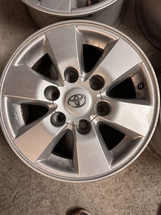 Оригинални алуминиеви джанти Toyota 15” – комплект 4 бр.