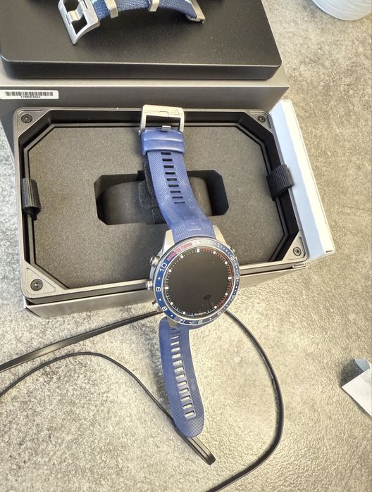 Продам часы Garmin marq  gen captain 2