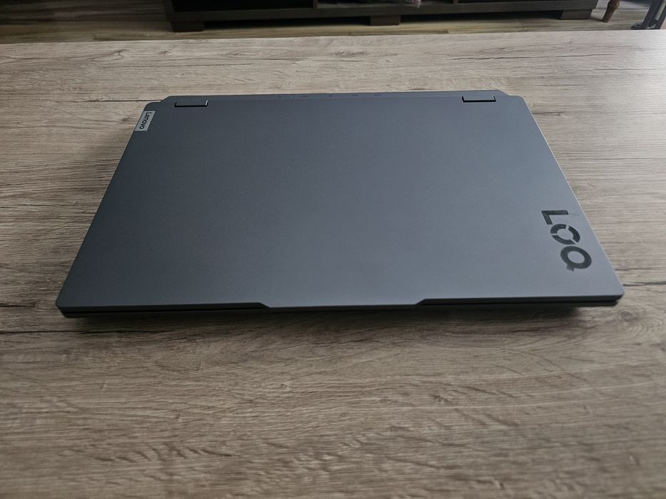 Laptop gaming Lenovo LOQ 15IRX9