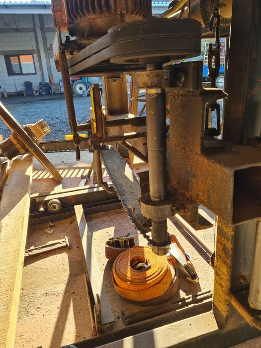 Vând banzic (gater)