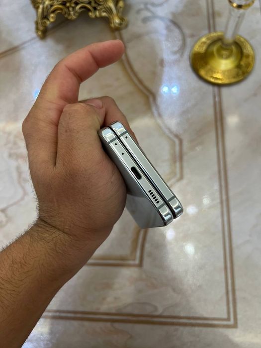 Samsung Galaxy Z Flip 5
