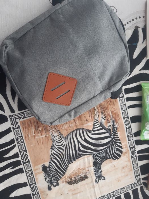 Модел спортни чантаl.Мъжки,тийн чанти.