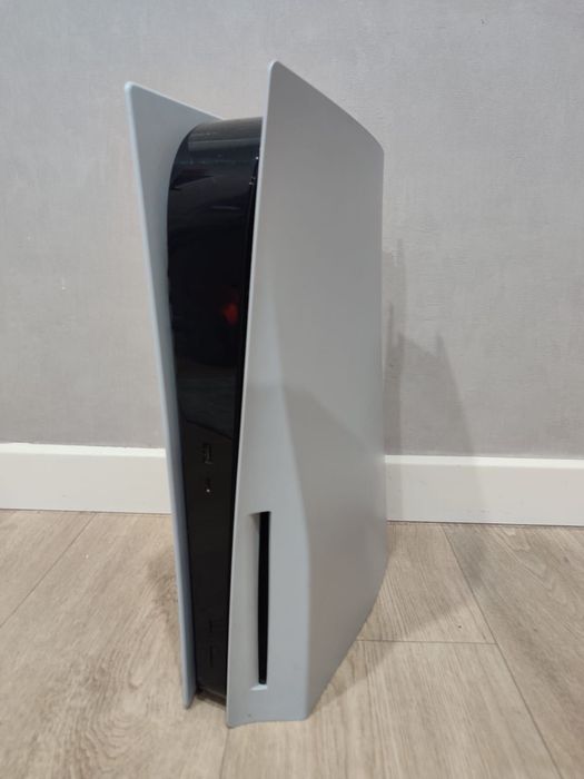 Продам PlayStation 5