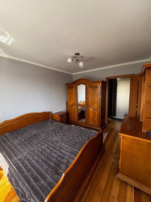 Продам шкаф из дерева