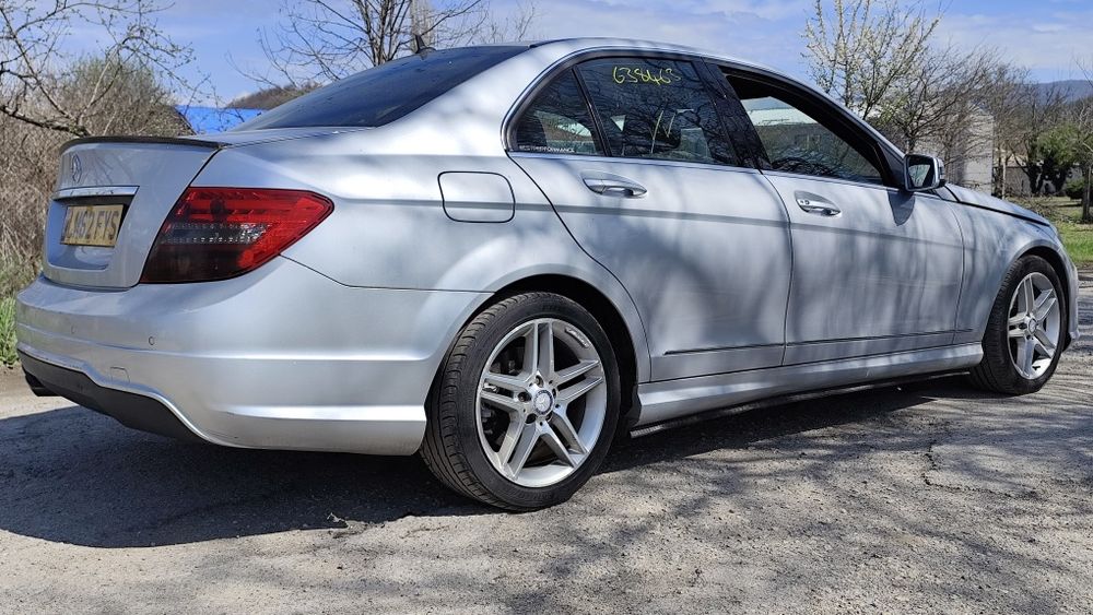 На части Мерцедес С класа W204 c OM 651