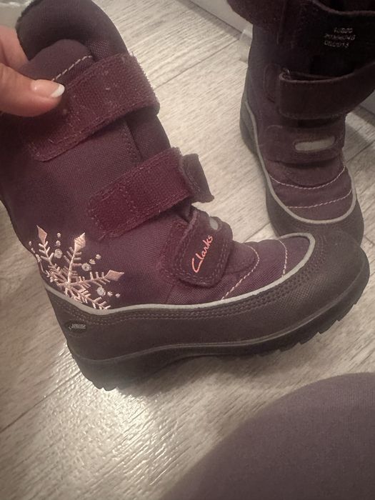 Продам детскую обувь