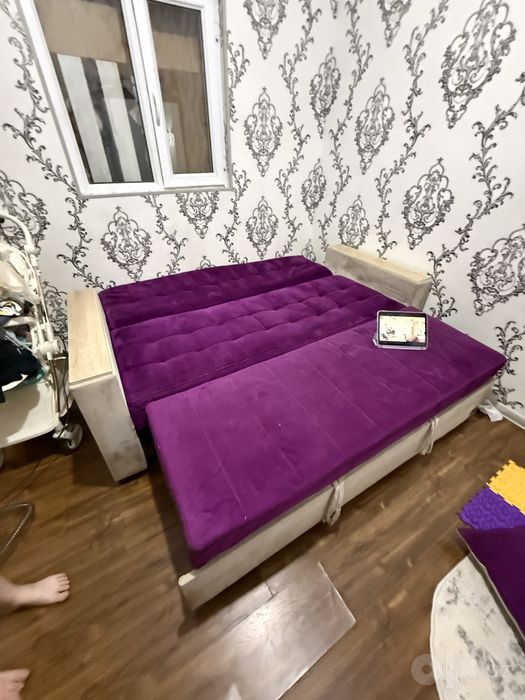 Срочно продаю диван БУ (требуется рестоврация)