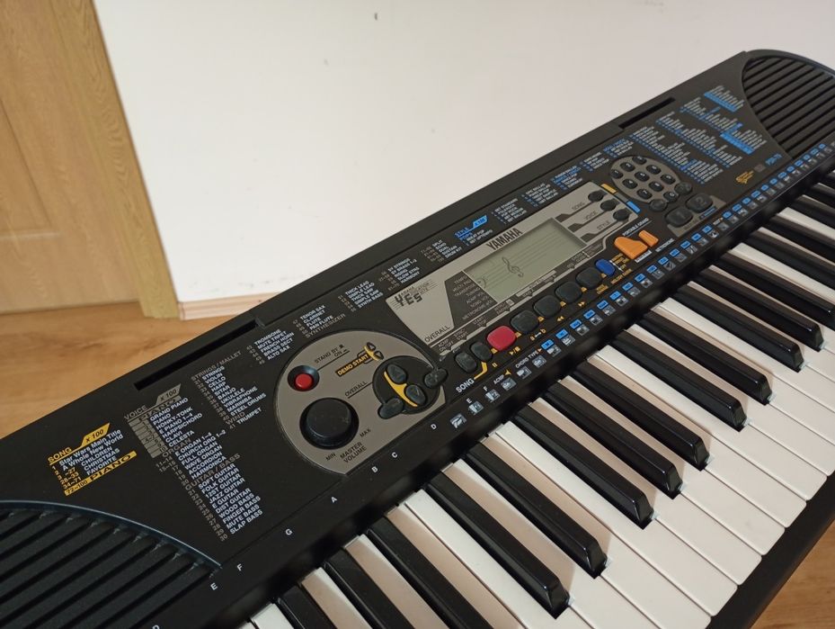 Yamaha PSR-79 pian digital polifonic orga