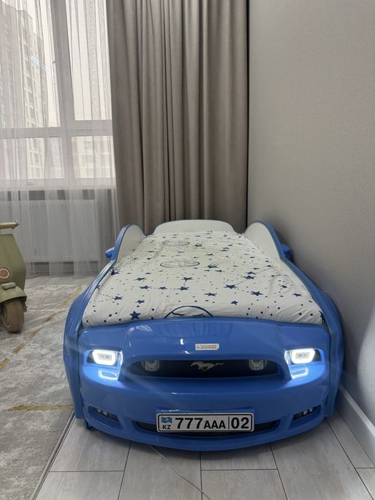 Детская кровать в отличном состояний