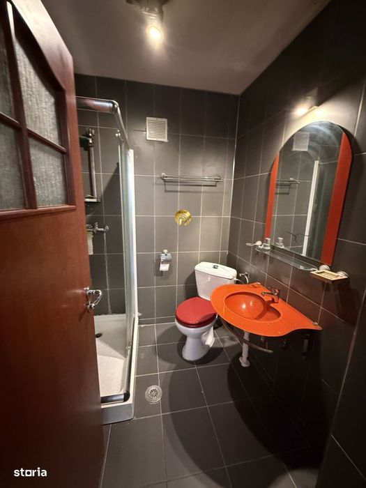 Casa de vanzare – 2 apartamente individuale | 6 camere | Strada Rah