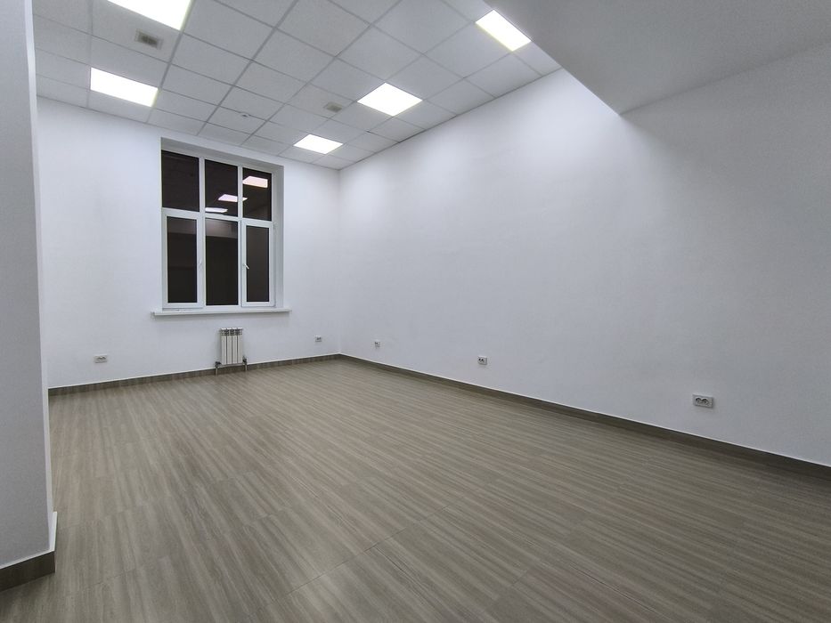 Продается коммерческое помещение  — 210 кв. Рядом трц Мега