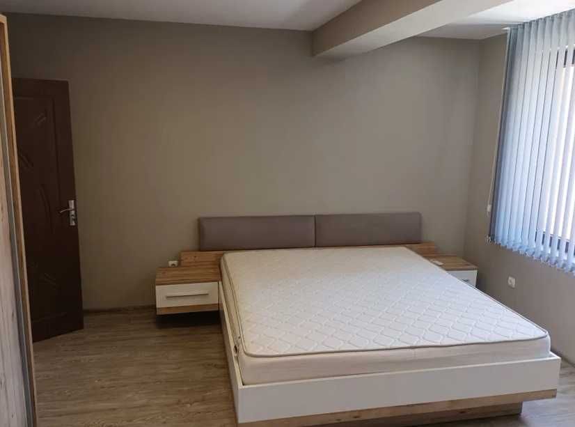 Дава се под наем Тристаен апартамент в Пловдив, Кючук Париж - 125 кв.м за 425 € - Снимка #5