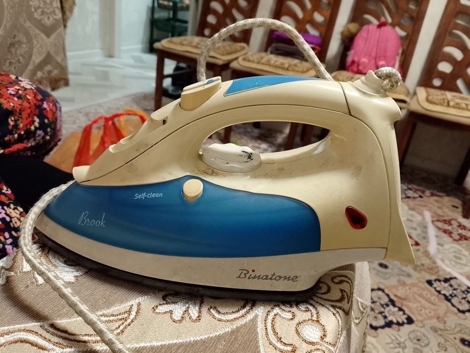 Продам утюг рабочий состояние