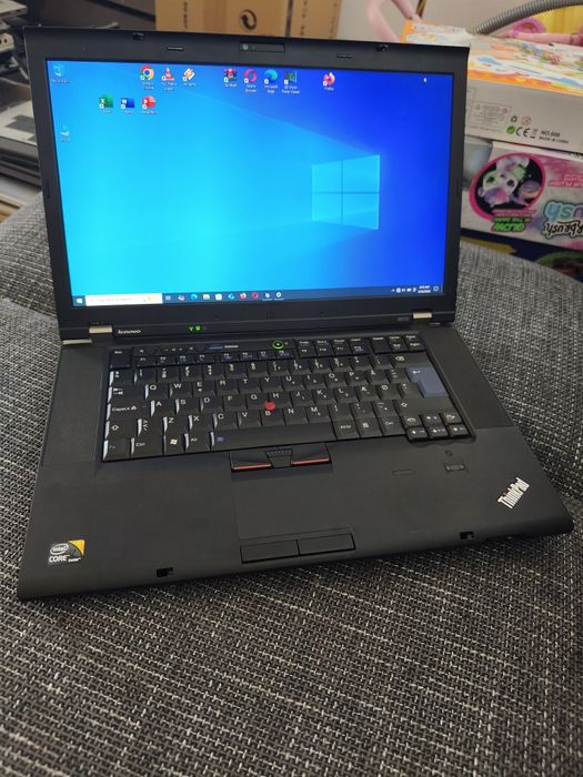 Laptop gaming școală Lenovo i7 Ram 16Gb video 4Gb ssd Win 10 ROBLOX GTA CSGO OFFICE