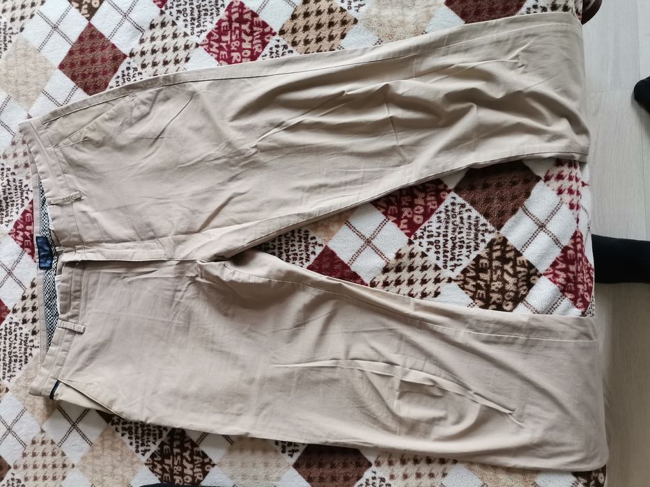 Брюки бежевые классический