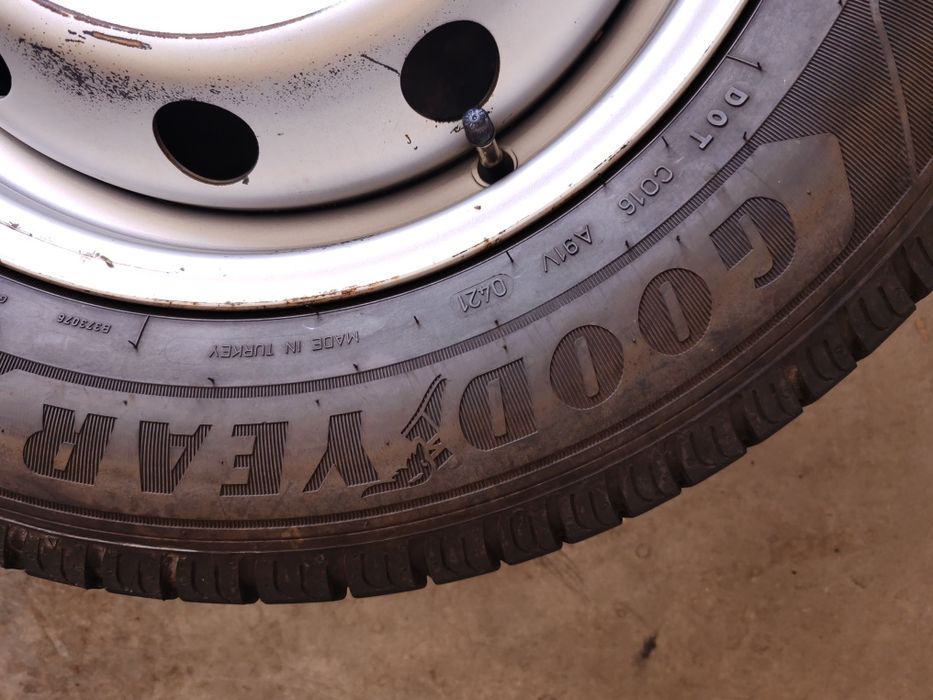 215 65 15C vara Anvelope Cauciucuri Goodyear 8mm Dot 2021