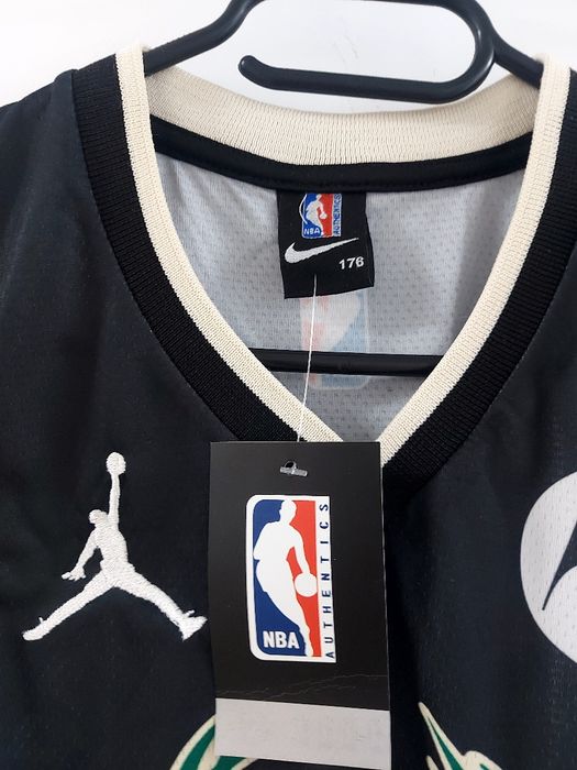 Compleu baschet NBA, mărime 176