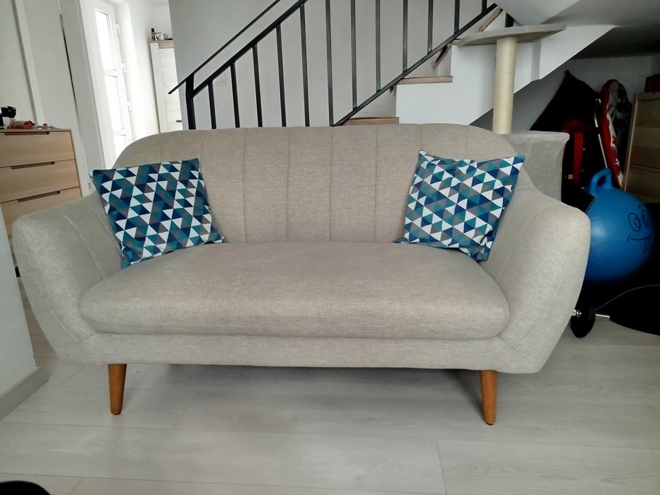 Canapele 2 și 3 persoane