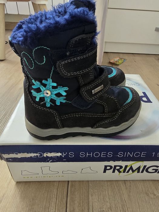 Двтски ботуши Primigi 25