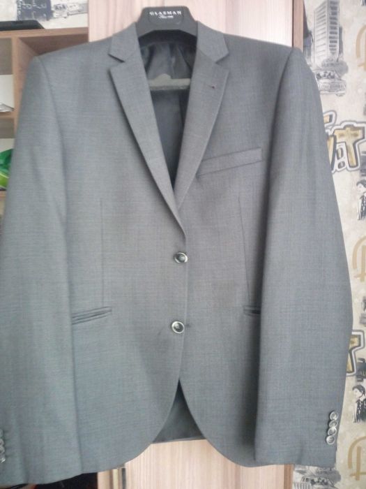 Продам пиджак мужской.