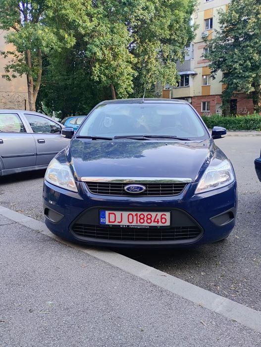 Vând Ford focus 2