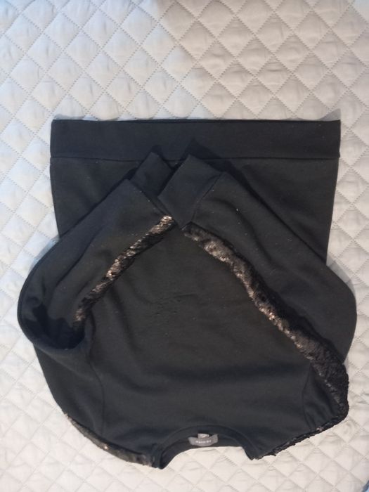 Bluza cu paiete neagra