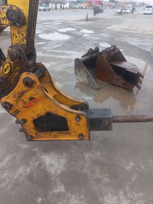 Отбойный молот на мини-экскаватор 55-60