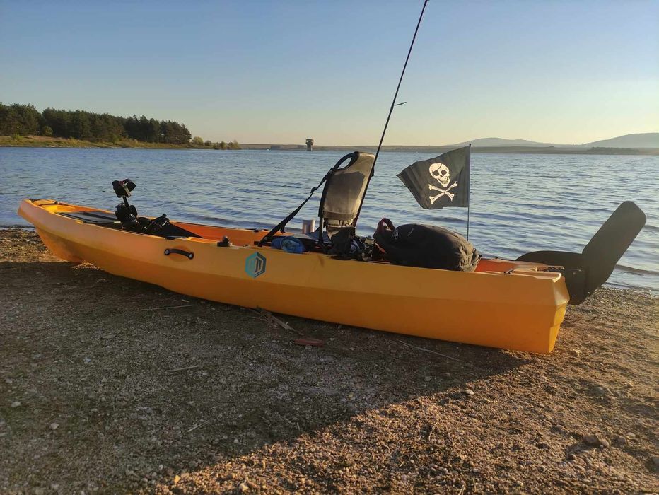 Каяк с педално задвижване и Garmin STRIKER™ Plus 9sv Сонар - GT52 сонда