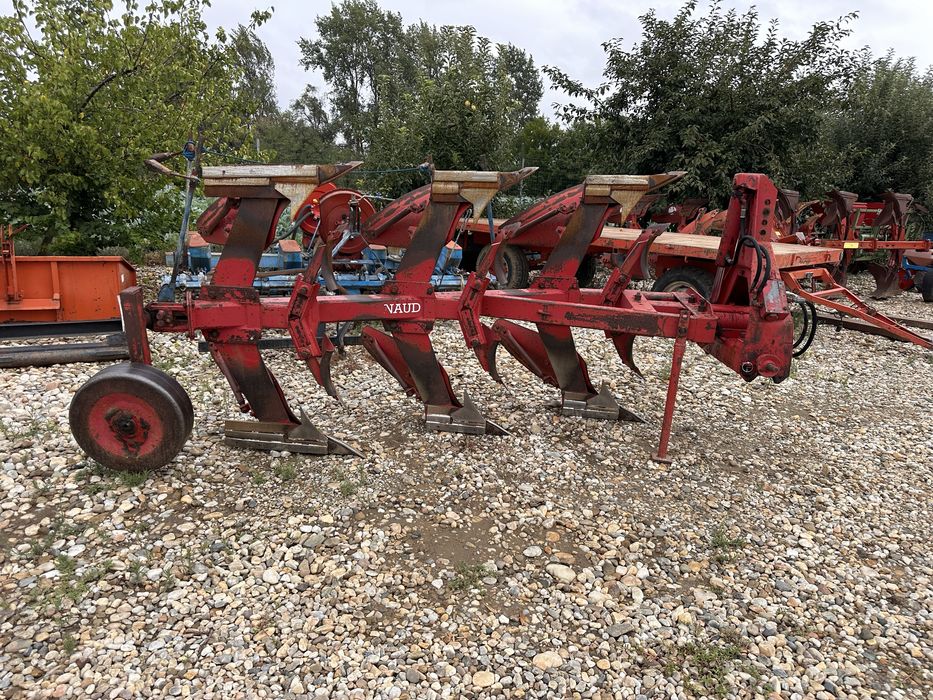 Piese utilaje agricole ‘’ Plug Huard Naud Kvenerland Gregire Besson2/3/4 brazde  piese