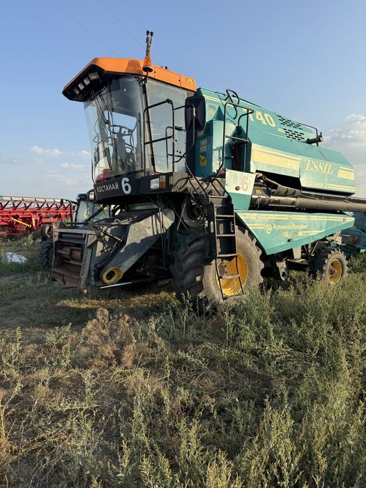 Продам комбайн Есиль без влодницц
