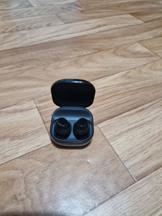 Наушники Samsung Galaxy Buds core черный