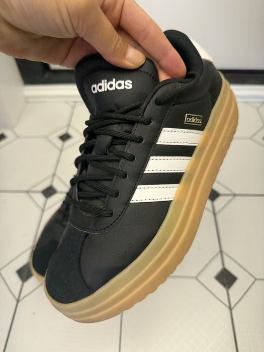 Кроссовки адидас оригинал Adidas