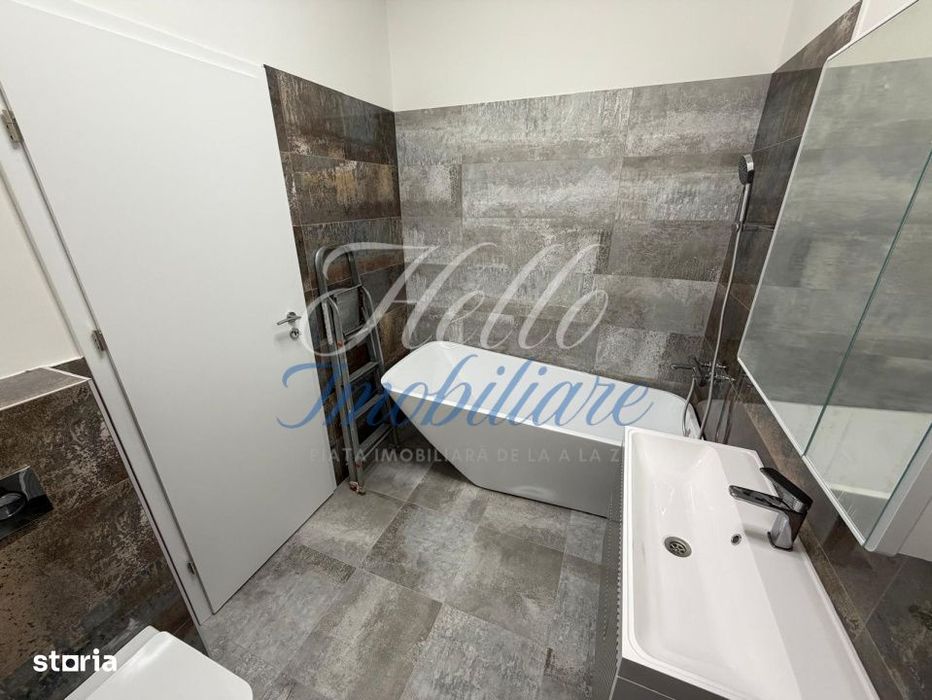 Apartament 3 camere, 70 mp, Sub Cetate