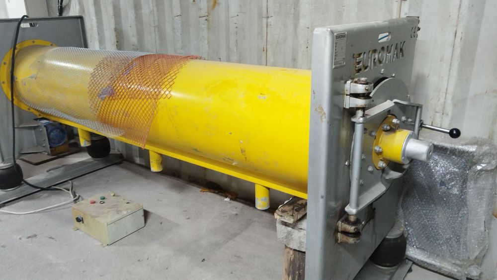 Химчиска ковров центафуга конвейер