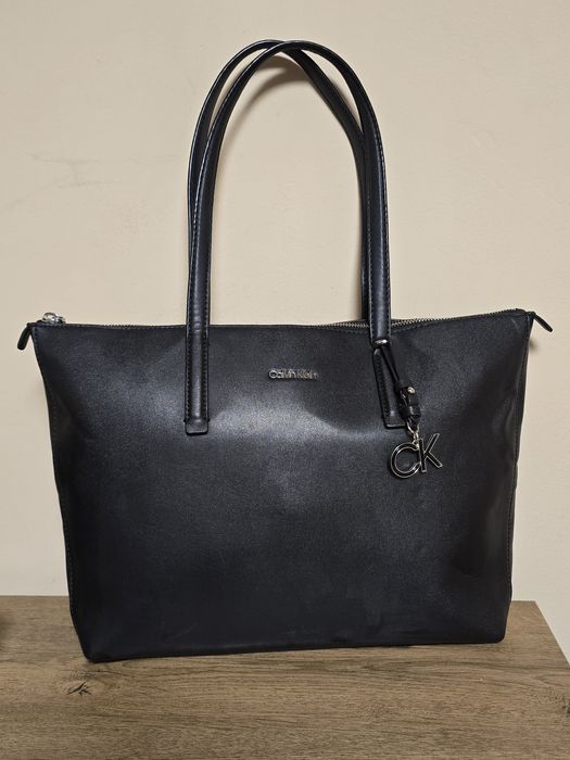 Calvin Klein оригинална голяма дамска чанта