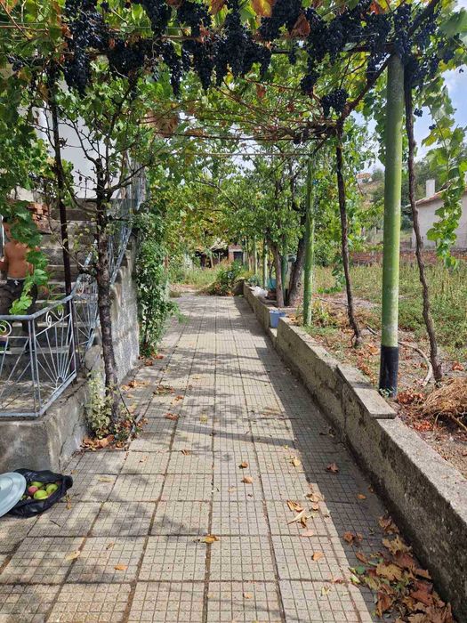 Продава се Къща в с. Тенево, Област Ямбол - 150 кв.м за 272 €/кв.м - Снимка #1