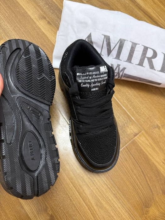 Adidași de dama cu pietre