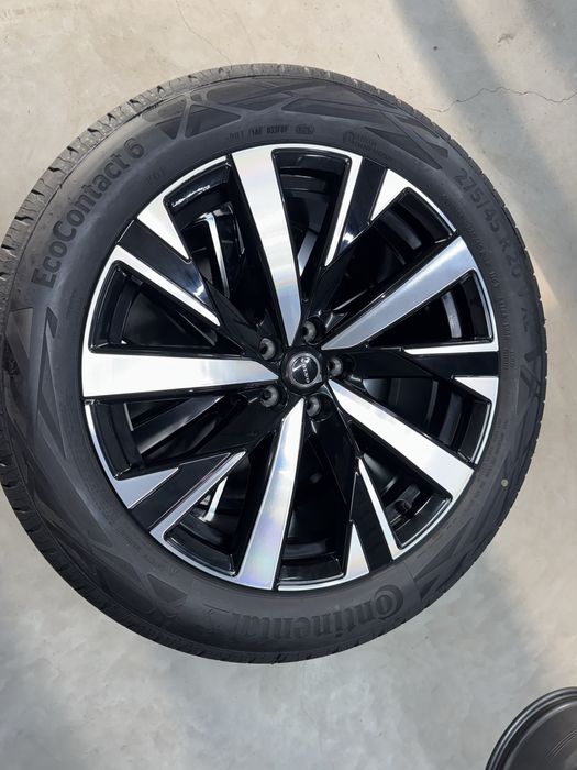 Jante Volvo XC90 R20 T8 Plug-in Hybrid Originale Continental vara2025