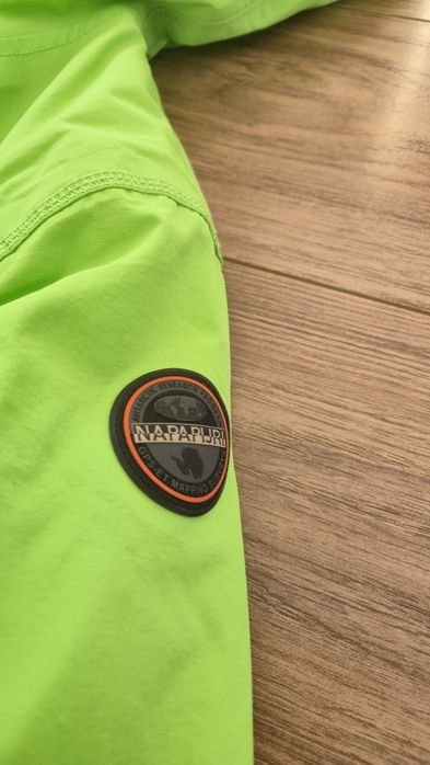 Зелено Яке napapijri