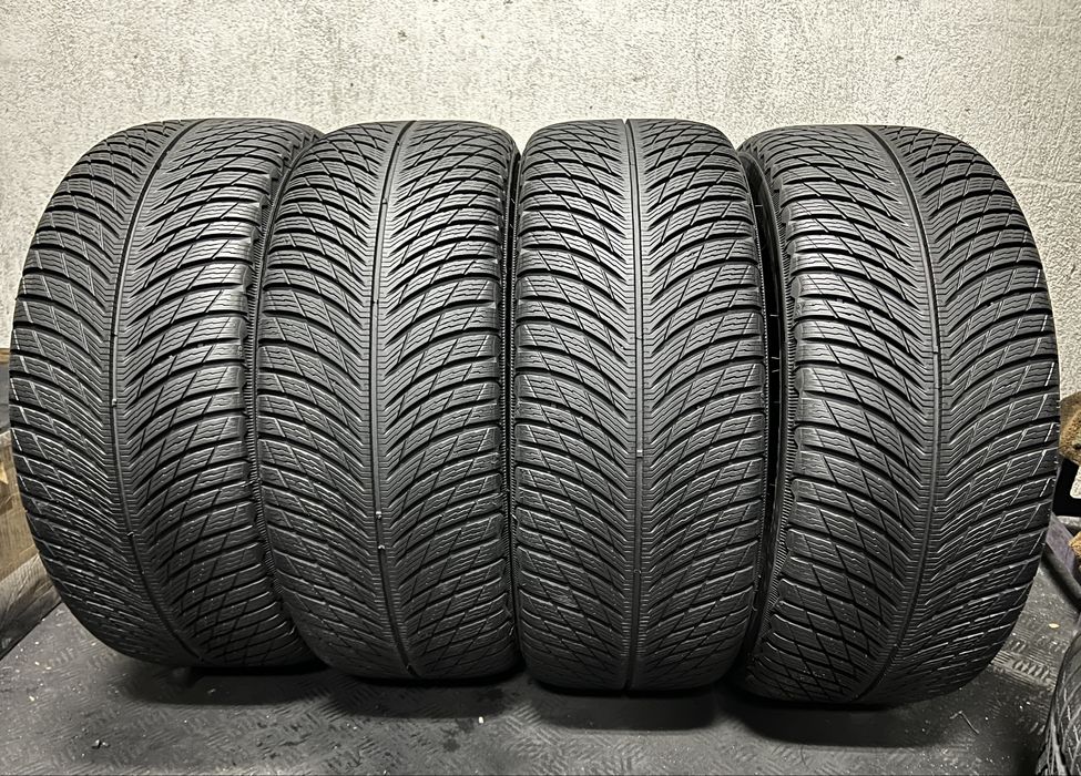 245/45/18 MICHELIN