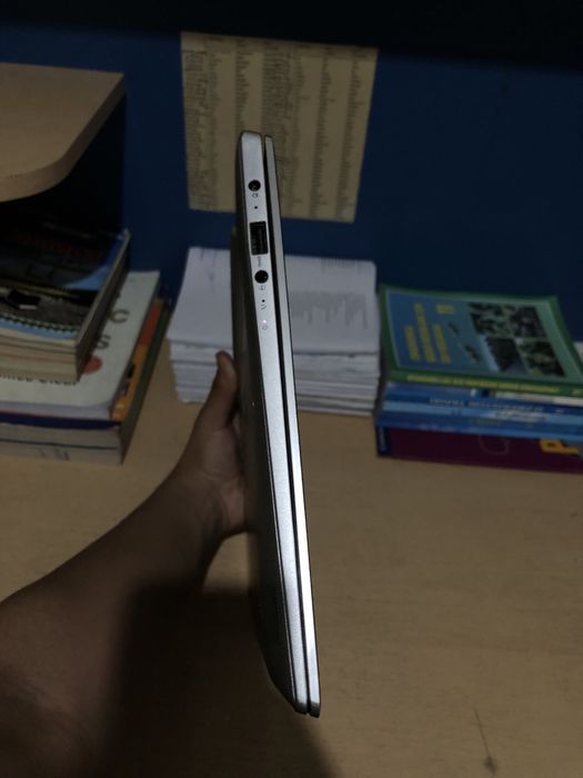 Lenovo IdeaPad 720s-14IKB | Holati a’lo | Kuchli va ixcham