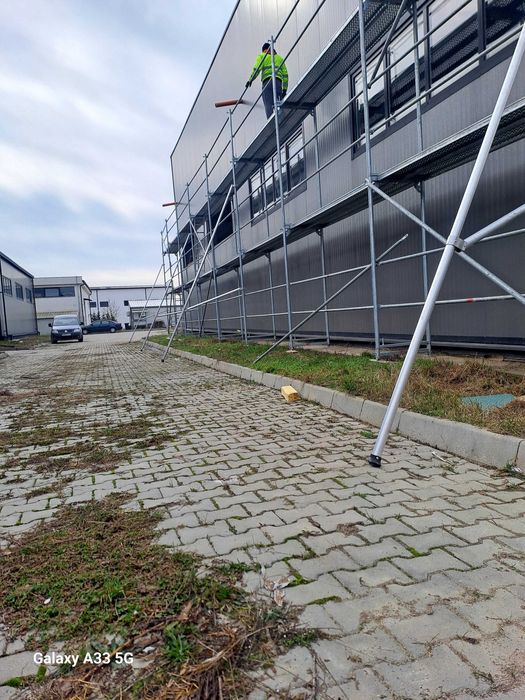 Închiriez schela fixa si mobila