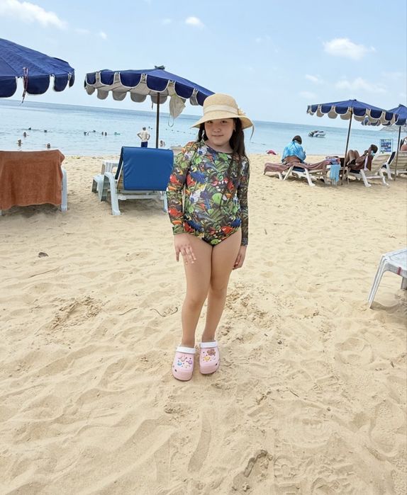 Купальник на деовочку  SPF от загара